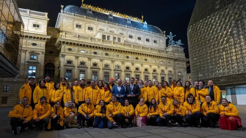 Ď Award Goes to Czech Scientology ‘Yellow Angels’ for Life-Saving Volunteer Work in Jeseníky