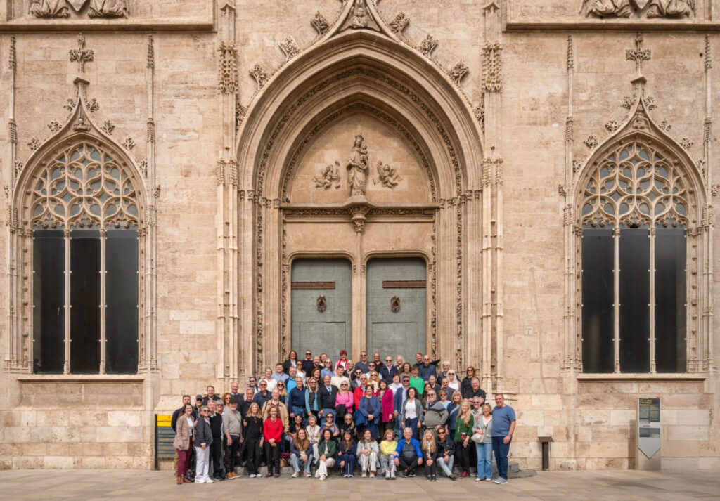 Caminando por los pasos de L. Ron Hubbard: los cienciólogos revisan los sitios históricos en Valencia y Alicante 2 2025 14 03 CCP Valenciaday1 3881 Caminando por los pasos de L. Ron Hubbard: los cienciólogos revisan los sitios históricos en Valencia y Alicante