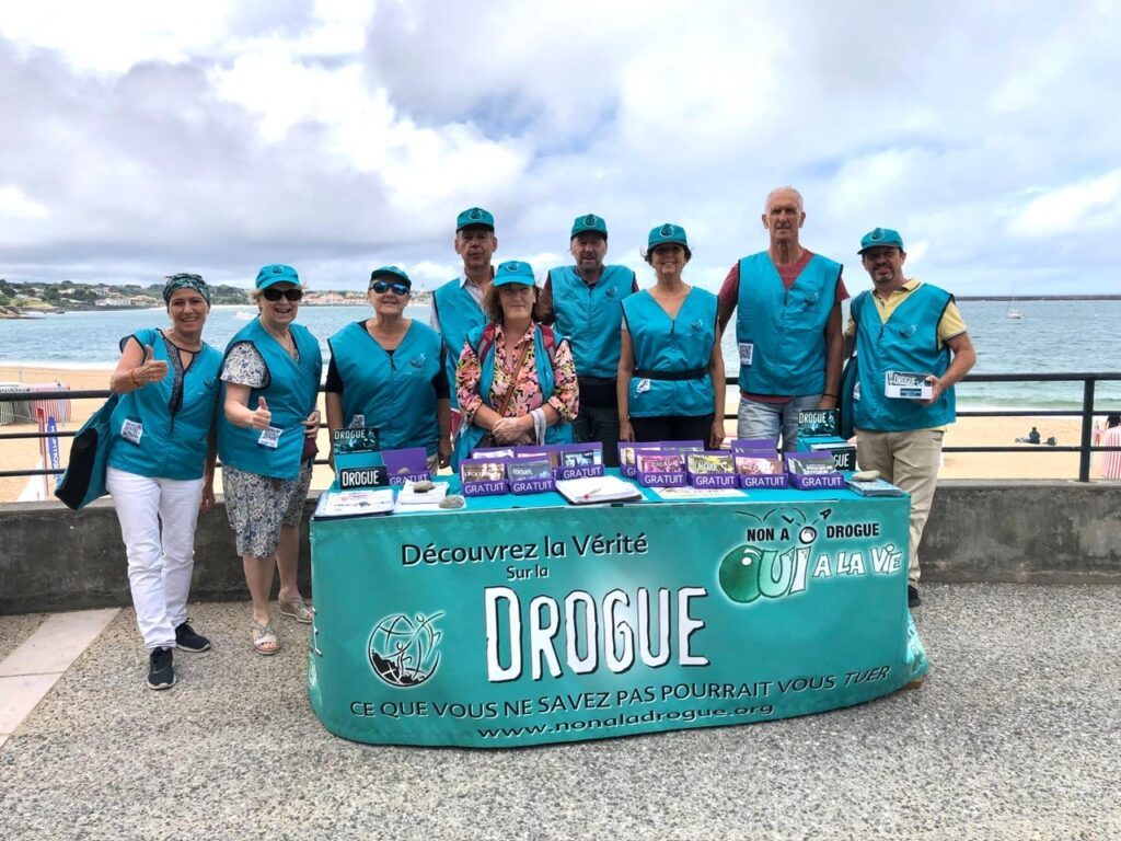 Non aux médicaments, oui à la vie: une vague de prévention balaie la France 2 DFW Saint Jean de Luz 2
