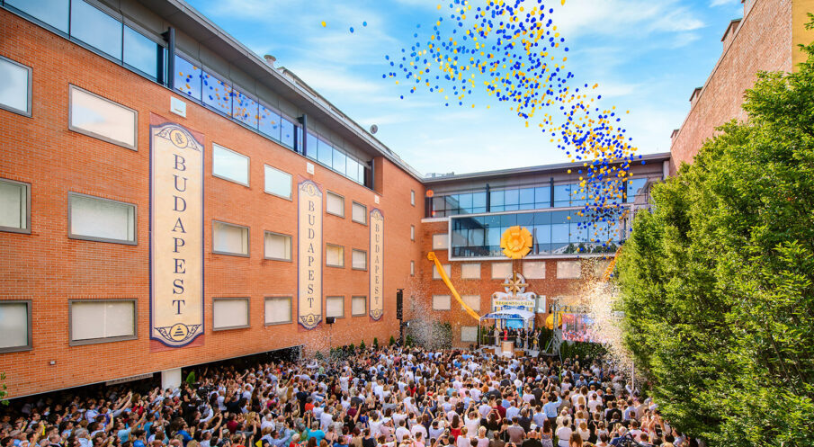 Budapest Scientologists Mark 10 Years of expansion and social betterment at Vaci Road Church